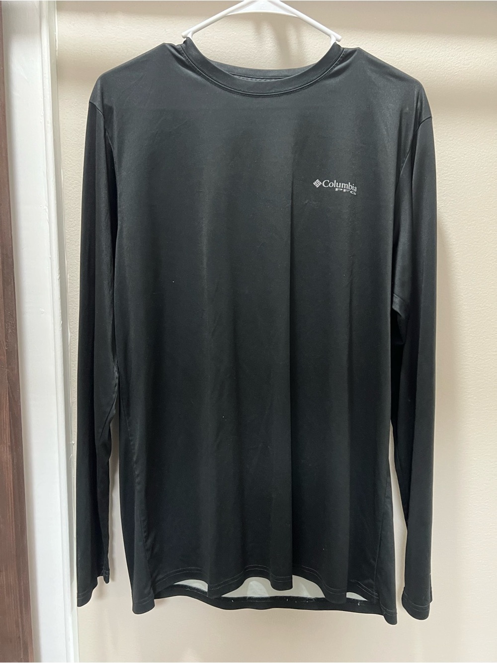 Columbia Black Long-Sleeve Performance Tee